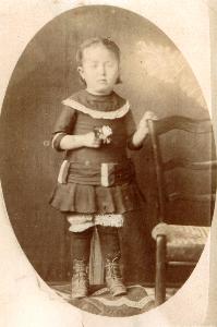 Noémie Aune vers 5-6 ans