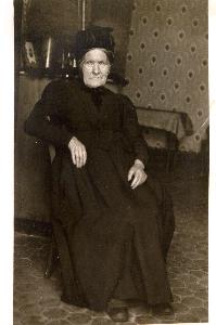  Tante Anaïs Aune