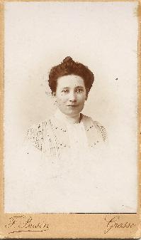  Élisa Aune